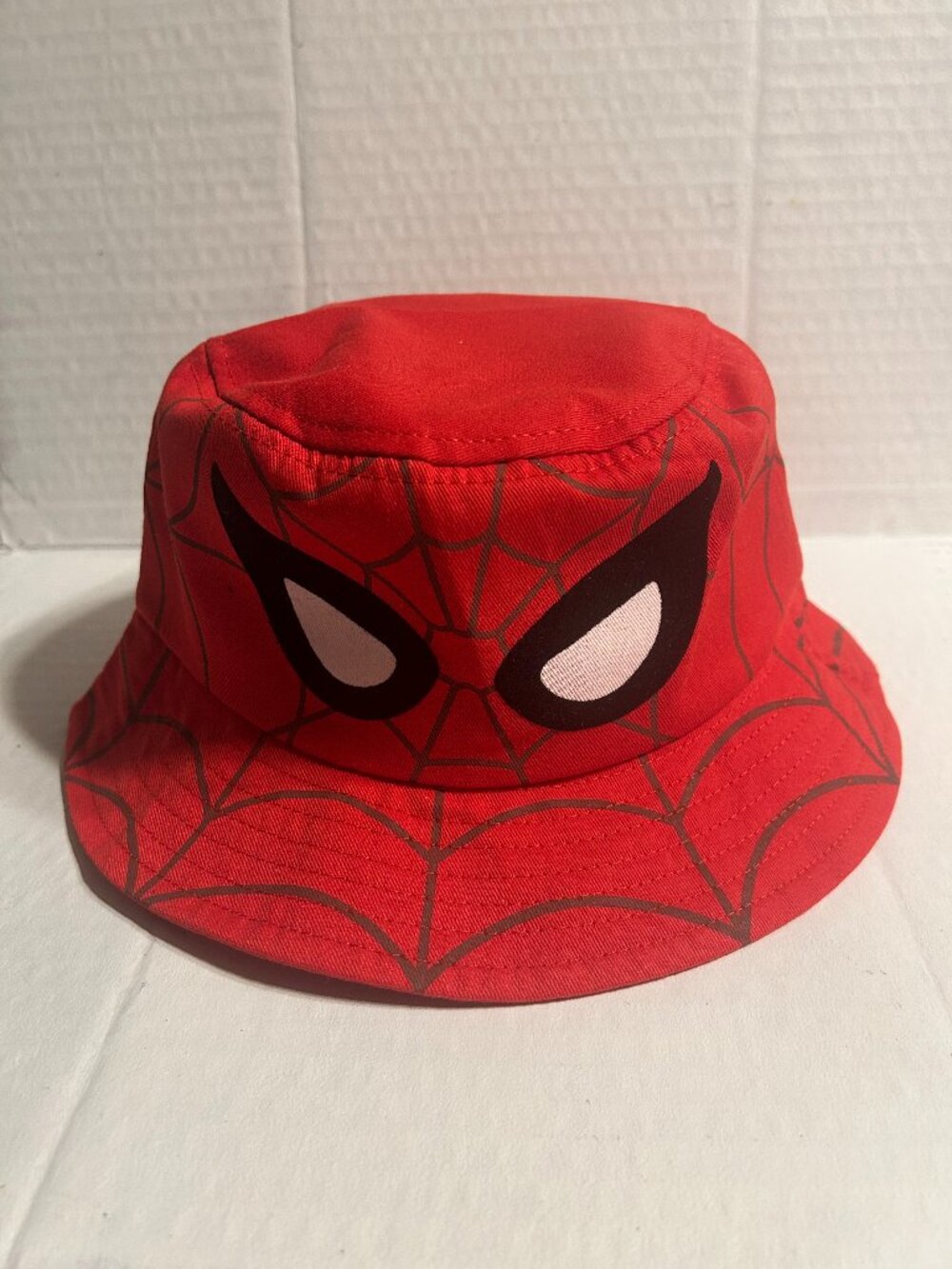 Spider-Man Youth Bucket Hat “New” Embroidered Spiderman Eyes Size 3-8Y NEW